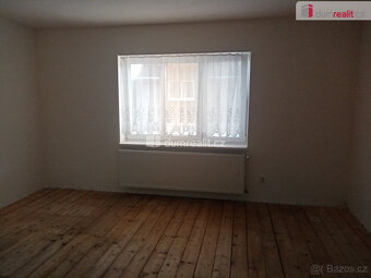 Pronájem hezkého bytu o velikosti 1+1, v rodinném domě, v Dě - 5