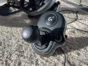 Volant Logitech G923 + řadící páka - 5