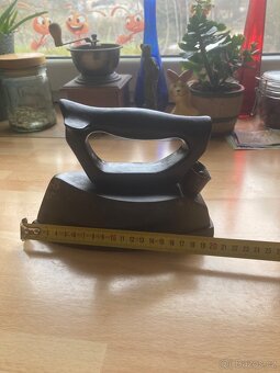 Starožitná žehlička - 5