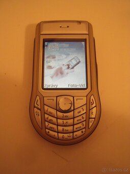 NOKIA (Sněhulák) 6630+ nabíječka - 5