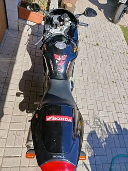 Honda vtr 1000 - 5