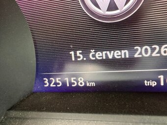 VW Toouareg 7P 2016 lehce bouraný - 5