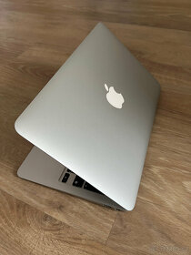 Apple MacBook Air (11-inch, Mid 2011) - 5