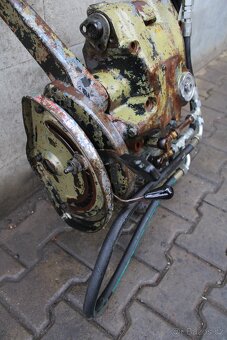 Zetor 6711 6911 7011 víko hydrauliky - 5