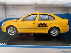 Model ŠKODA Octavia II (FL 2008) "AAA TAXI" Abrex 1/43 - 5