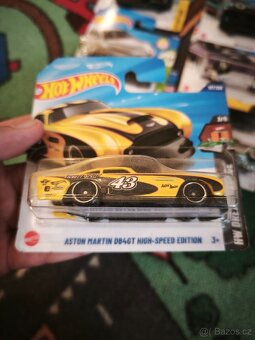 Hot wheels 35 kč - 5