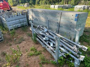 SLEVA - Stěnové bednění DOKA Framax 3,3m - 5