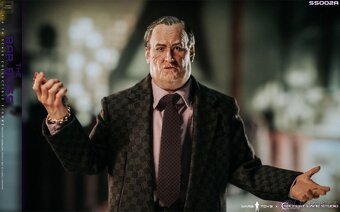Batman 1/6 figurka Penguin (plaid suit) - 5