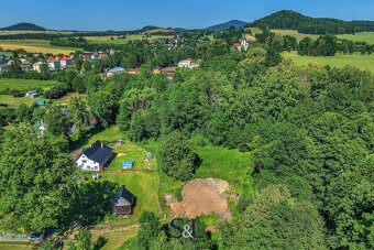 Nabízím ke koupi prostorný pozemek o celkové výměře 2 128 m2 - 5