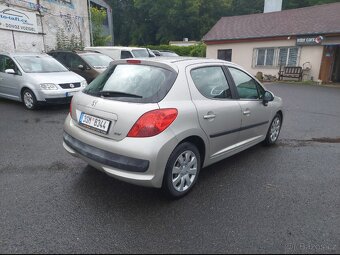 Peugeot 207 1.4i - 5