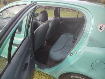 Toyota Yaris - 5