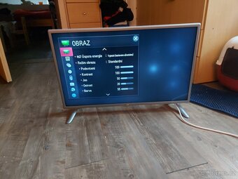 Tv smart LG starší 80cm má už nějaké mouchy  ale stále se dá - 5
