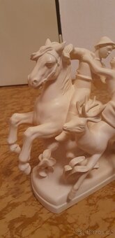 Socha Toman a Lesní panna - 5