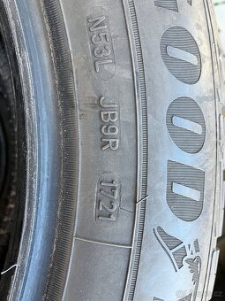 235 55 18 zimní pneu GoodYear - 5