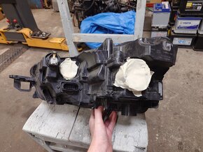 Pravé přední světlo Škoda Scala - 5