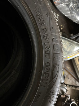 Zimní pneu 235/55 R17 103V dot 4522 - 5