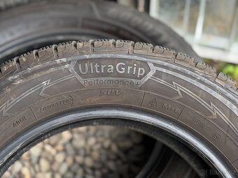 215/65/17 - Goodyear zimní pár pneu - 5