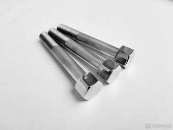 jawa robot - spojovací materiál - 5