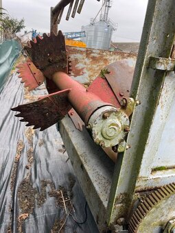 Rozmetadlo hnoje 3,5t - 5