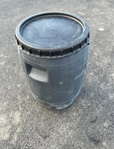 Prodam plastové sudy 50 L s vikem, 1x použité - 5