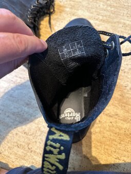 Dr. Martens - 5