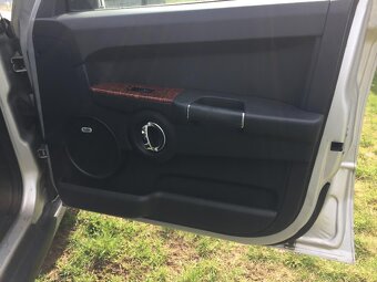 JEEP Commander 5,7l HEMI 2010 - 5