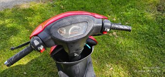 Skútr 50ccm bez TP - 5