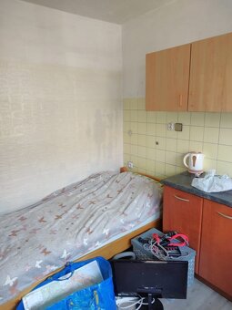 1.lůž. pok. studentiKy + 1 místo ve 2.lůž. pok. RD, zařízeno - 5