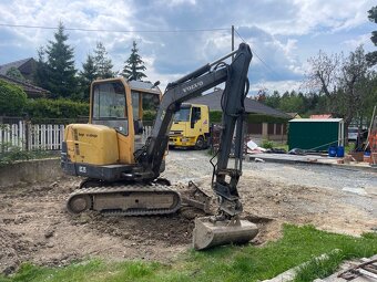 Pásový bagr Volvo ec 25 - 5