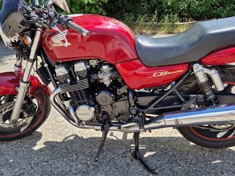 Honda CB 750,RC 42, výkon 54 kw, rok výroby 1997 - 5