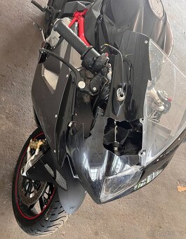 MV Agusta F3 675 - 5
