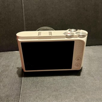 Xiaomi Yi M1 20MPx/4K + Olympus Zuiko 14–42 mm – Micro 4/3 - 5