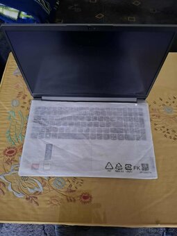 Lenovo Ideapad 1 15AMN7 - 5