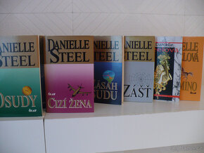 Romány pro ženy od Danielle Steel. - 5
