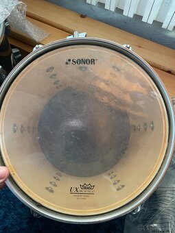 Prodám bicí soupravu Sonor - 5