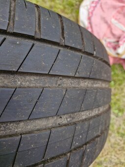 Sada letních kol na VW Golf VII atd. 225/45R17 téměř nové - 5