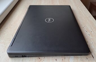 DELL Latitude 5590/ i5 -4 jádra/ 8GB / SSD 256 GB/ WIN 11 - 5