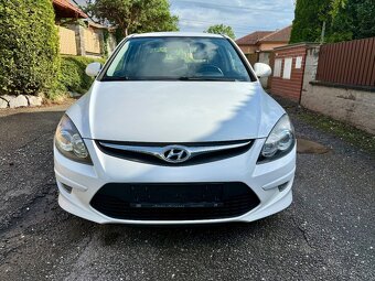 Prodám Hyundai i30 1.4i 77kw/105K - 5