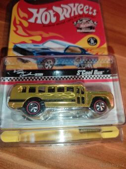 Hot Wheels 2005 RLC CHICAGO 5.  S'COOL BUS - 5