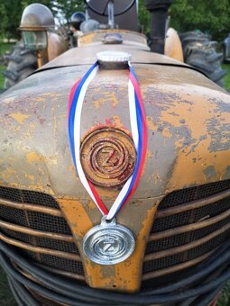 Traktor Zetor 25K - 5