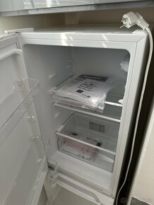 Nová nepoužitá lednice Candy 144 cm - 5