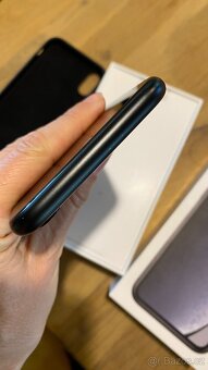 iPhone XR 64GB černý - 5