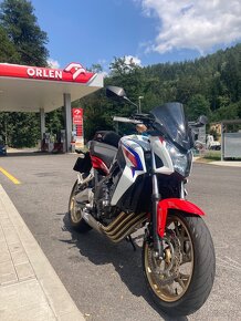 Honda CB650F - 5