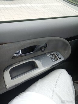 Prodám Volkswagen Sharan, r.v 2003 - 5