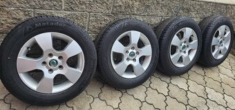 Originál alu ŠKODA O2 5x112 195/65 R15 letní - 7mm - 5