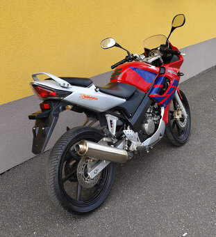 Prodám Motocykl Honda CBR125R r.v2006 10320tkm - 5