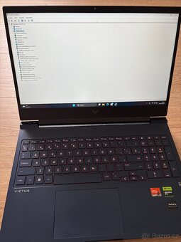 Herní notebook Vistus AMD Ryzen 7-7840HS 3.8GHz, RTX 4070 - 5