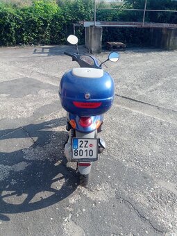 Piaggio Vespa 50 - 5