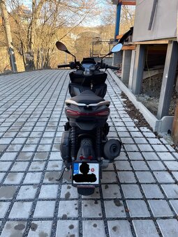 Aprilia SR GT 125 - 5