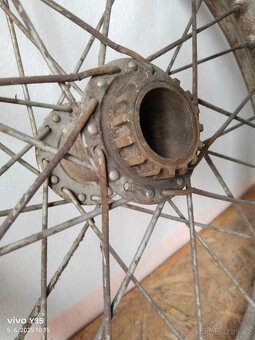 Jawa pérák, Ogar 350 - kola - 5